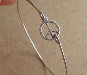 Peace Bangle Bracelet, Simple Everyday Jewelry, Elegant gift, Bridesmaid Gift, Bridal Wedding Jewelry