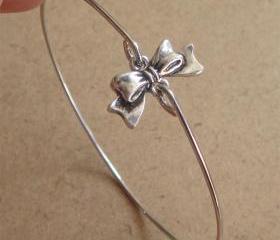 Butterfly Knot Bangle Bracelet, Simple Everyday Jewelry, Elegant gift, Bridesmaid Gift, Bridal Wedding Jewelry