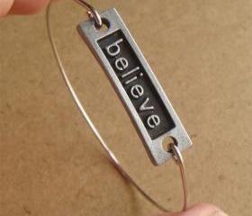 Believe Bangle Bracelet, Simple Everyday Jewelry, Elegant gift, Bridesmaid Gift, Bridal Wedding Jewelry